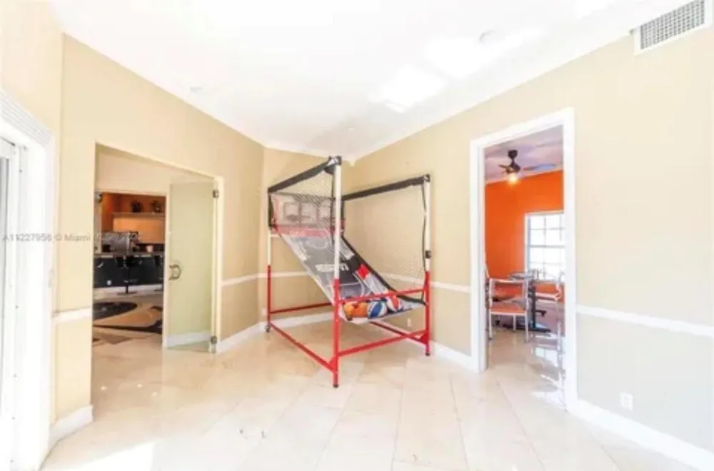 423 NE 3rd Street Pompano Beach, FL 33060
