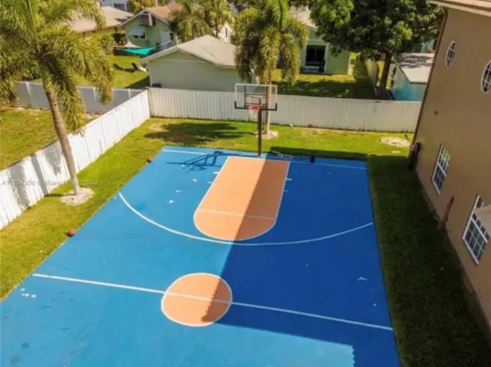 423 NE 3rd Street Pompano Beach, FL 33060