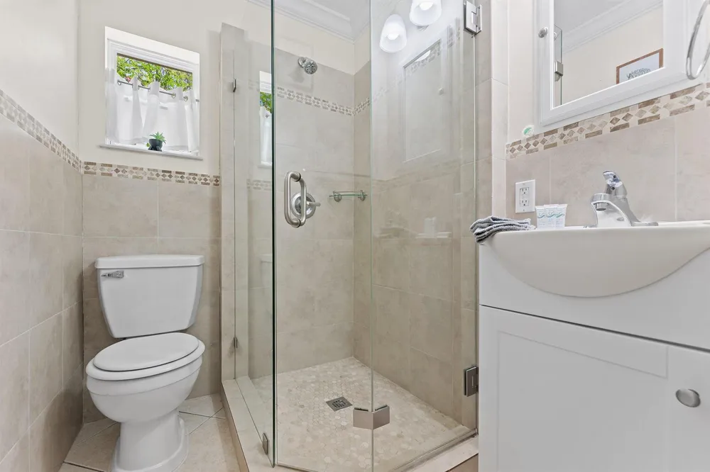 1638 NE 3rd Avenue Delray Beach, FL 33444
