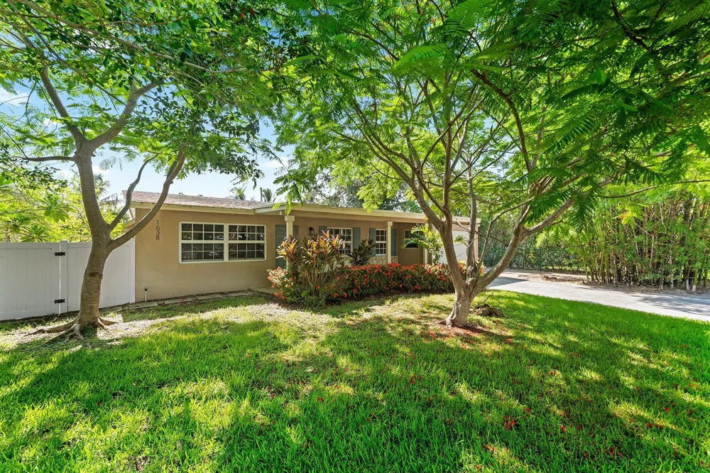 1638 NE 3rd Avenue Delray Beach, FL 33444