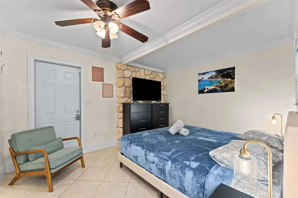 1638 NE 3rd Avenue Delray Beach, FL 33444