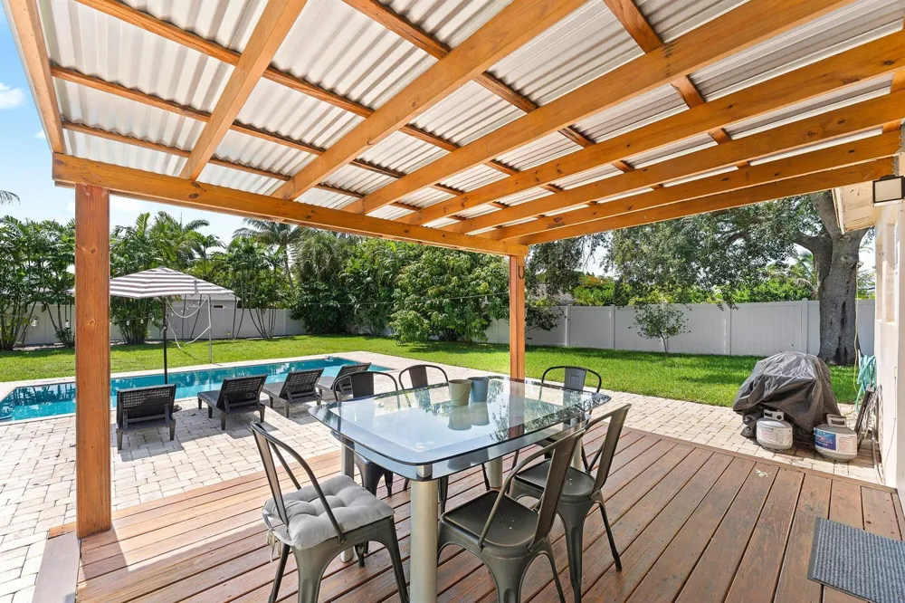 1638 NE 3rd Avenue Delray Beach, FL 33444