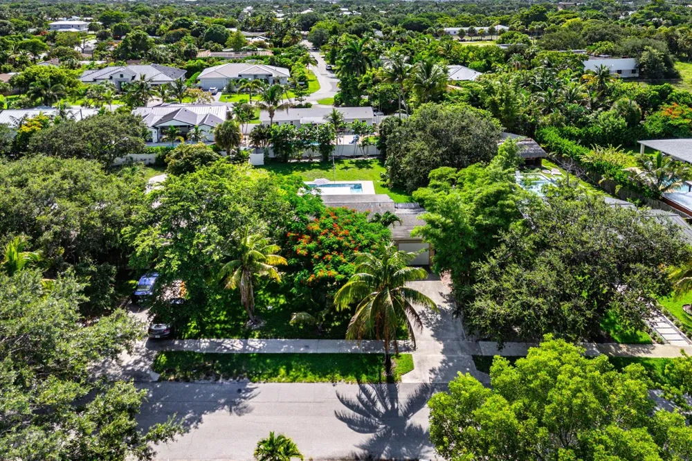 1638 NE 3rd Avenue Delray Beach, FL 33444