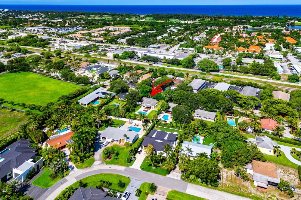 1638 NE 3rd Avenue Delray Beach, FL 33444