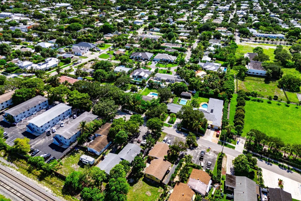 1638 NE 3rd Avenue Delray Beach, FL 33444