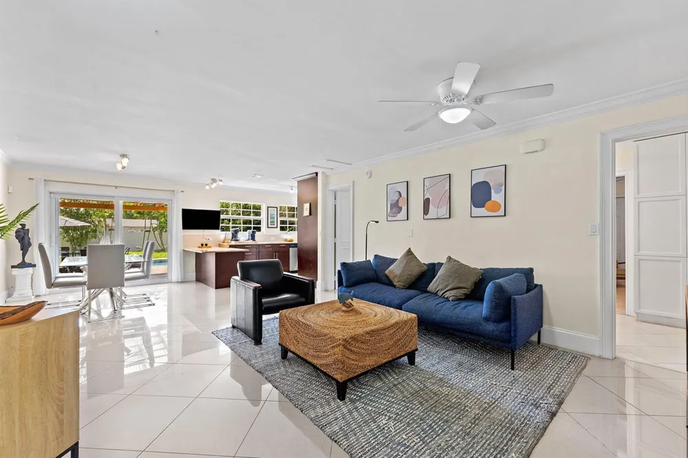 1638 NE 3rd Avenue Delray Beach, FL 33444