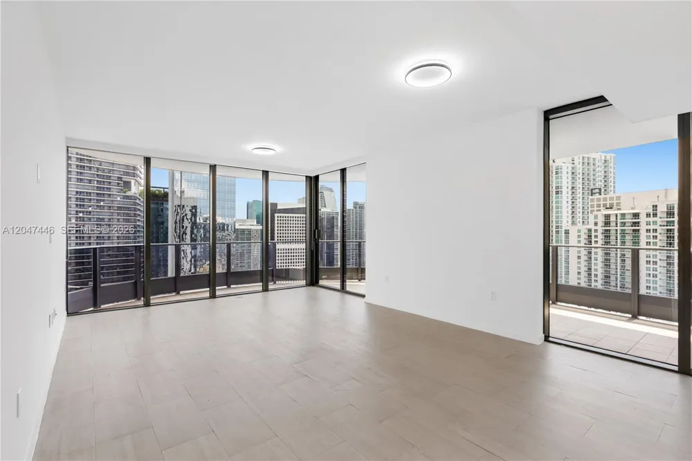 1000 Brickell Plz #4015 Miami, FL 33131