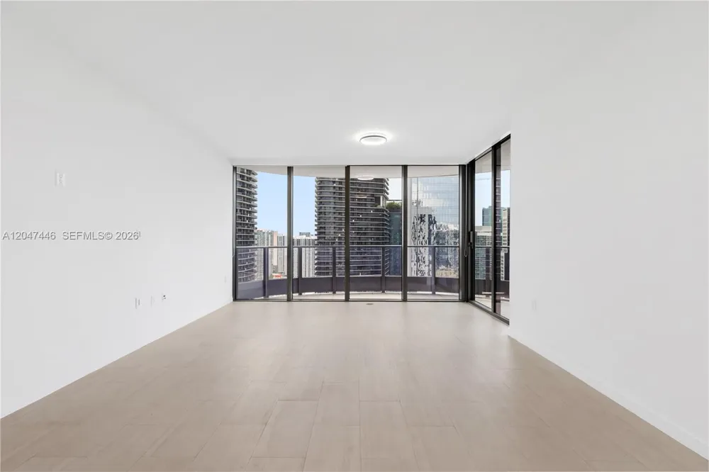 1000 Brickell Plz #4015 Miami, FL 33131