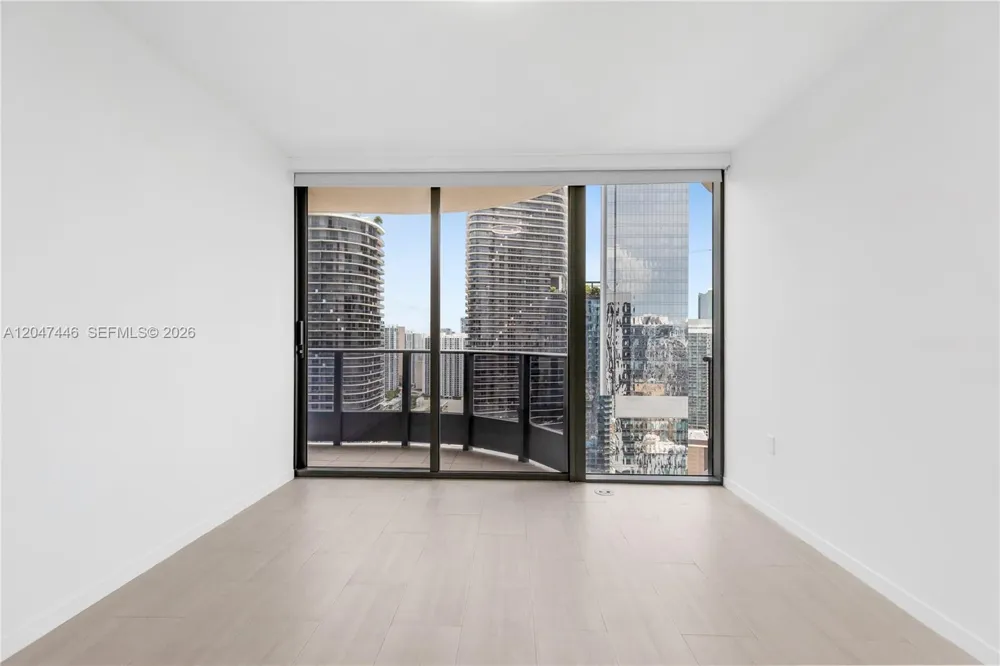 1000 Brickell Plz #4015 Miami, FL 33131