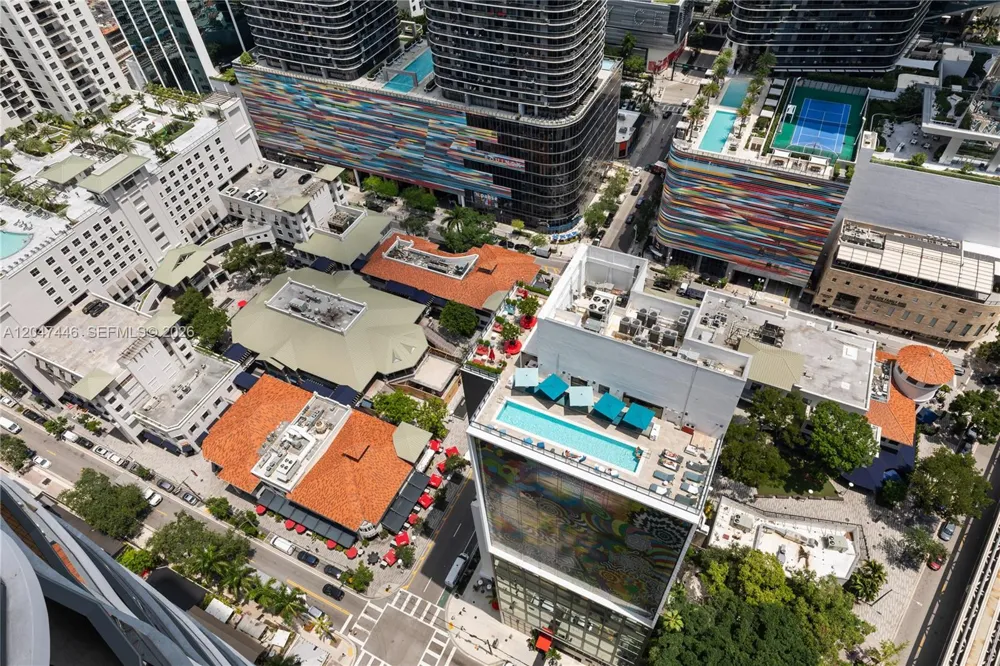 1000 Brickell Plz #4015 Miami, FL 33131