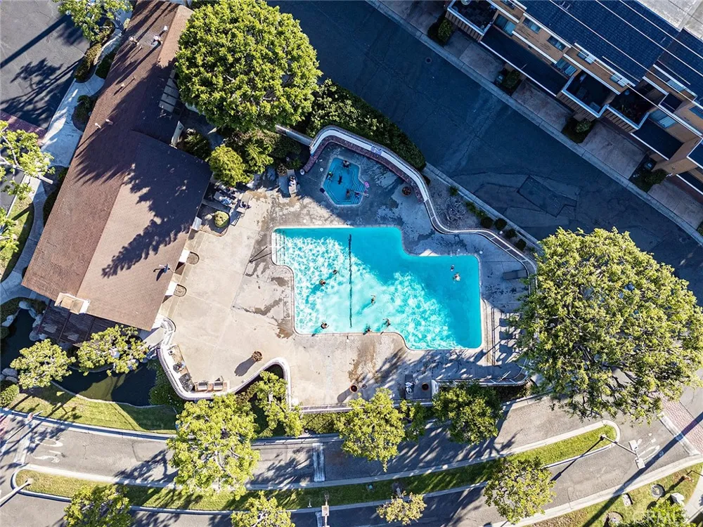 8561 Meadow Brook #205 Garden Grove, CA 92844
