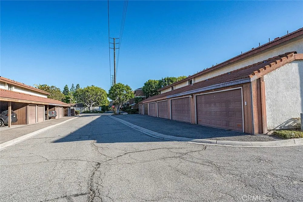 8561 Meadow Brook #205 Garden Grove, CA 92844