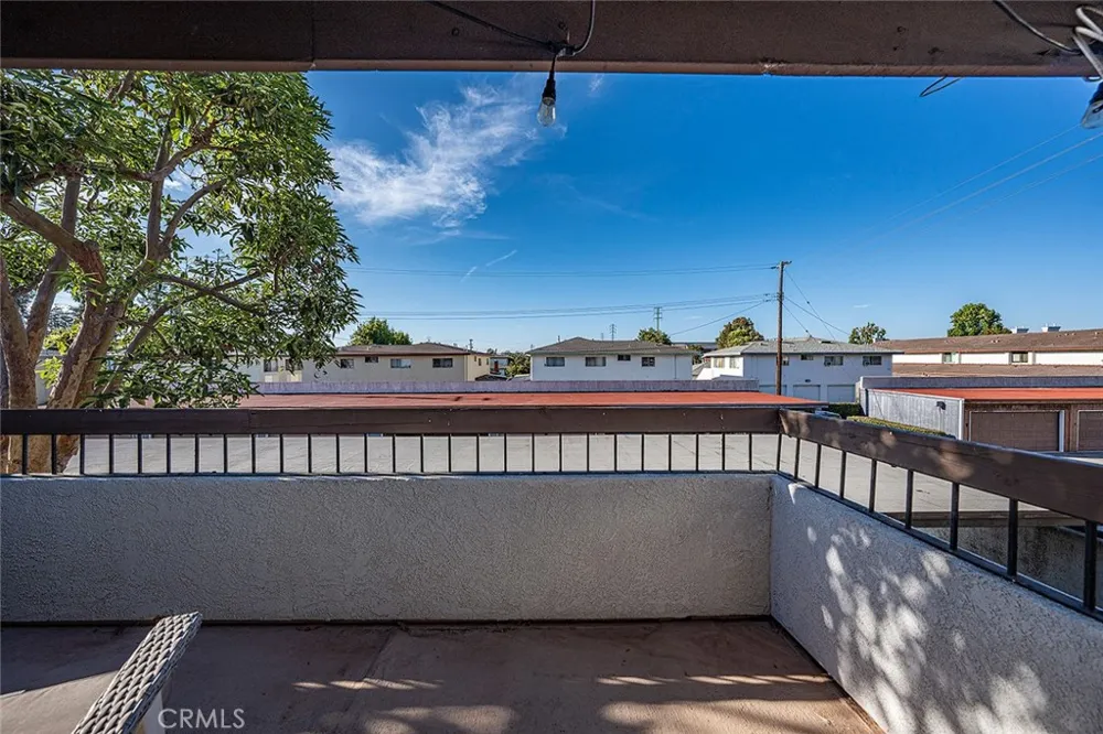 8561 Meadow Brook #205 Garden Grove, CA 92844