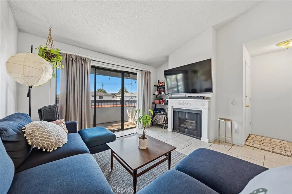 8561 Meadow Brook #205 Garden Grove, CA 92844
