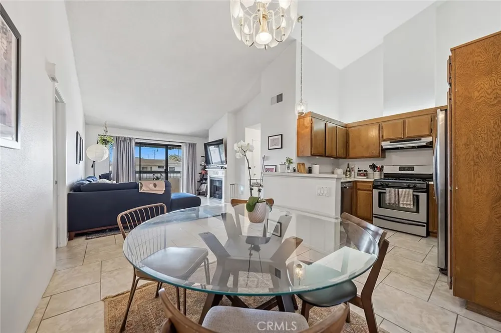 8561 Meadow Brook #205 Garden Grove, CA 92844