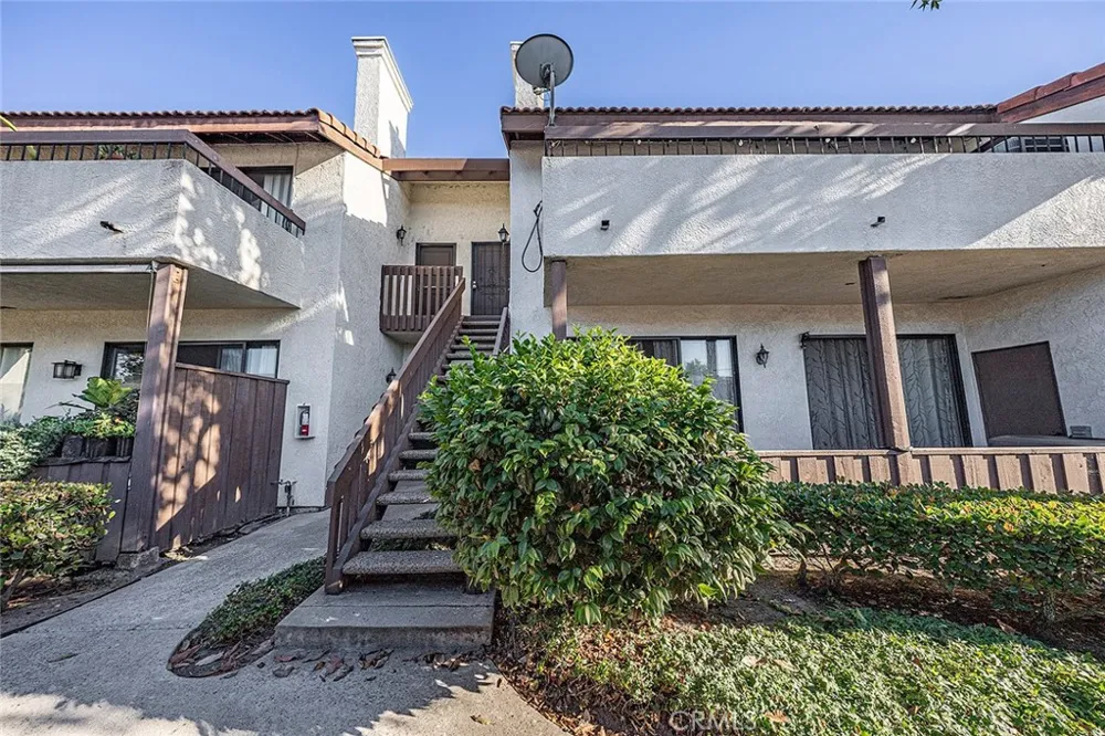 8561 Meadow Brook #205 Garden Grove, CA 92844