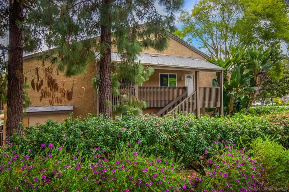 8581 Villa La Jolla Dr La Jolla, CA 92037