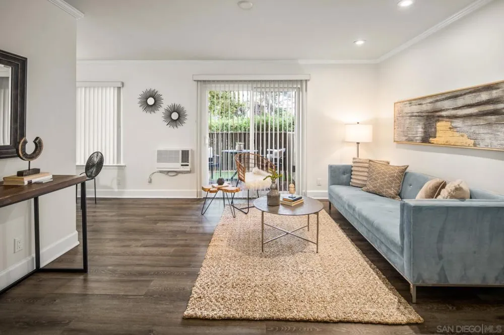 8581 Villa La Jolla Dr La Jolla, CA 92037
