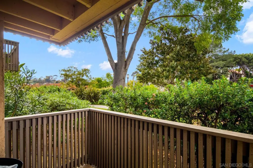 8581 Villa La Jolla Dr La Jolla, CA 92037