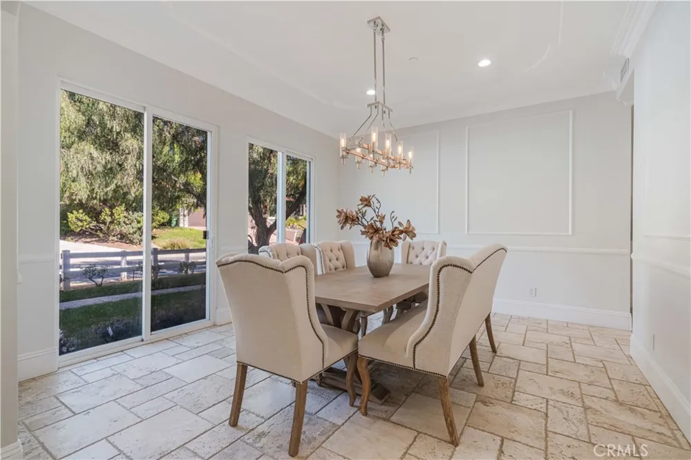 11 Baymare Bell Canyon, CA 91307