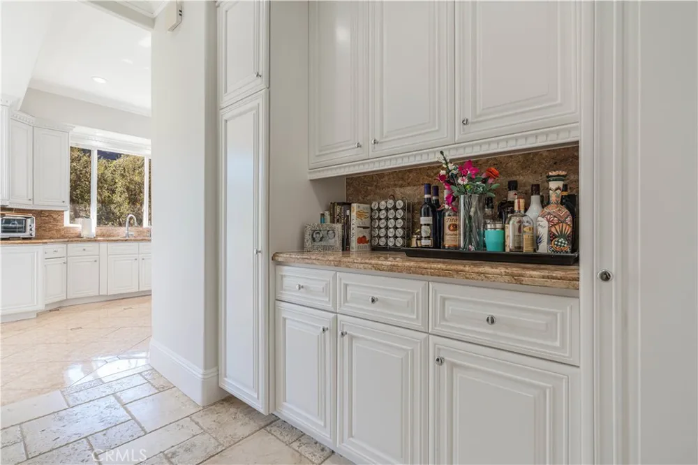 11 Baymare Bell Canyon, CA 91307