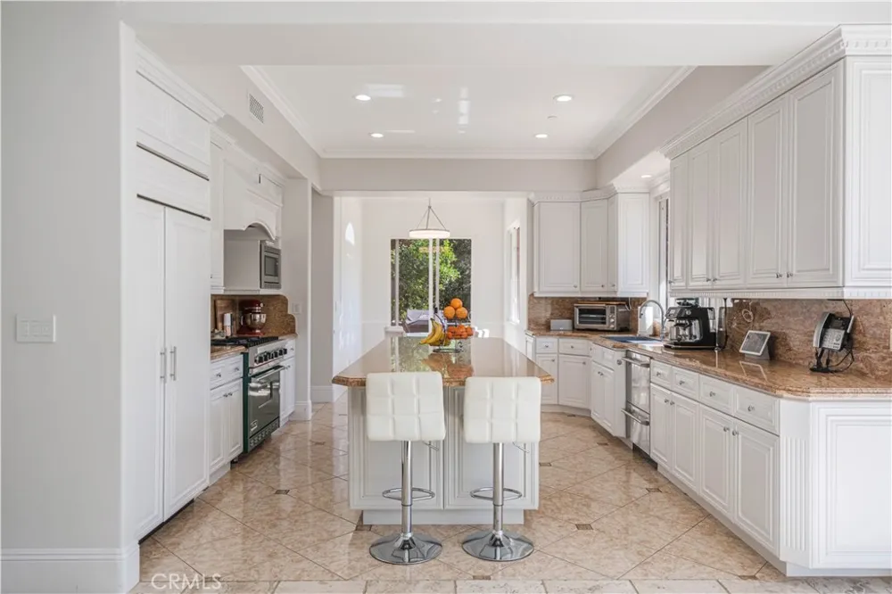 11 Baymare Bell Canyon, CA 91307
