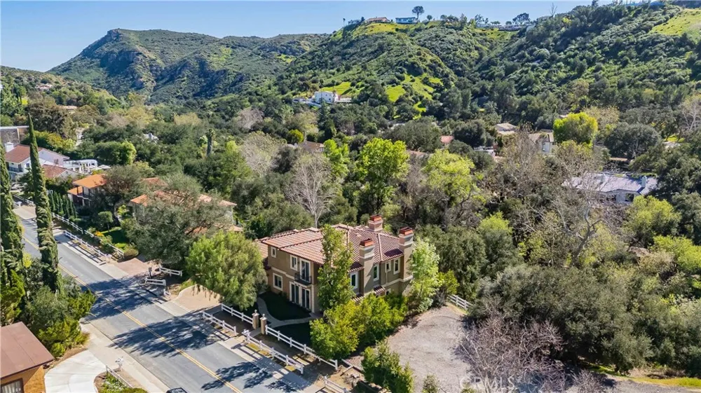 11 Baymare Bell Canyon, CA 91307