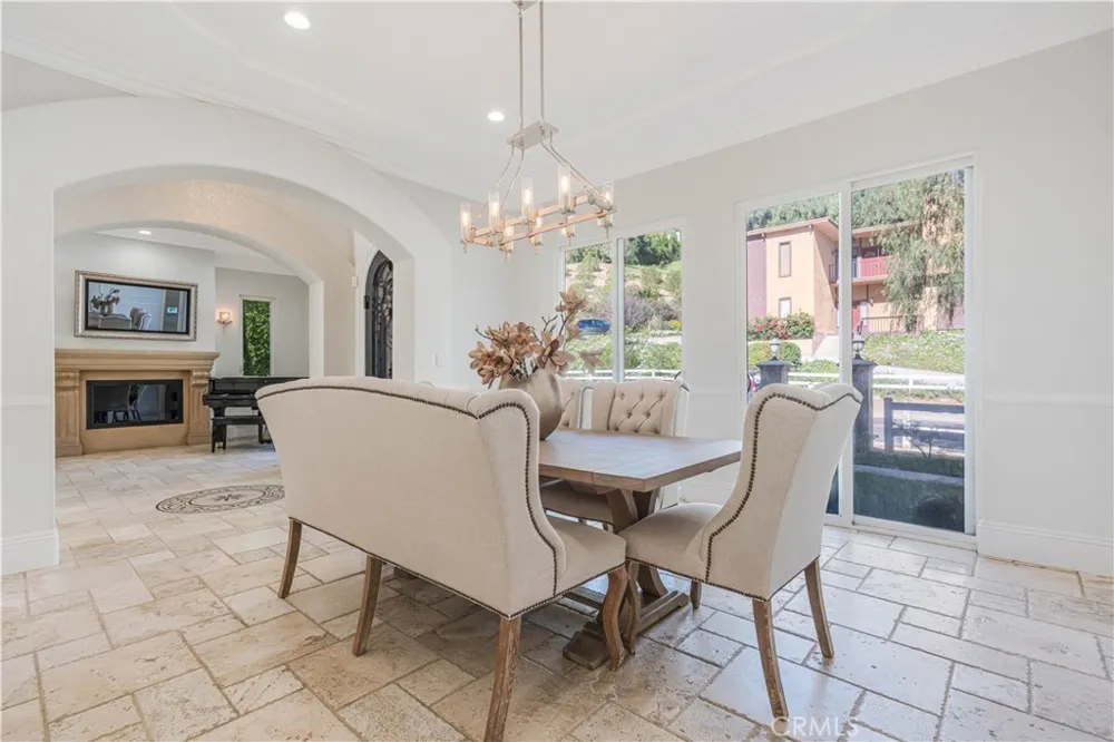 11 Baymare Bell Canyon, CA 91307