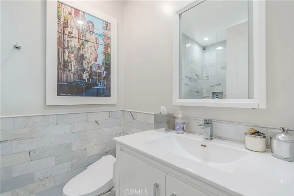 11 Baymare Bell Canyon, CA 91307