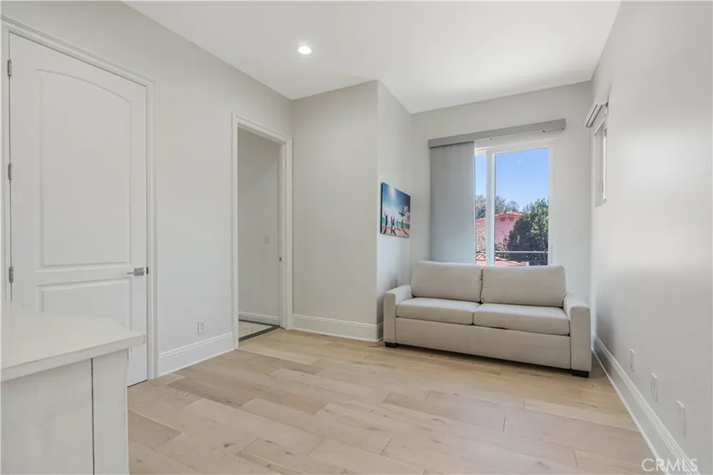 11 Baymare Bell Canyon, CA 91307