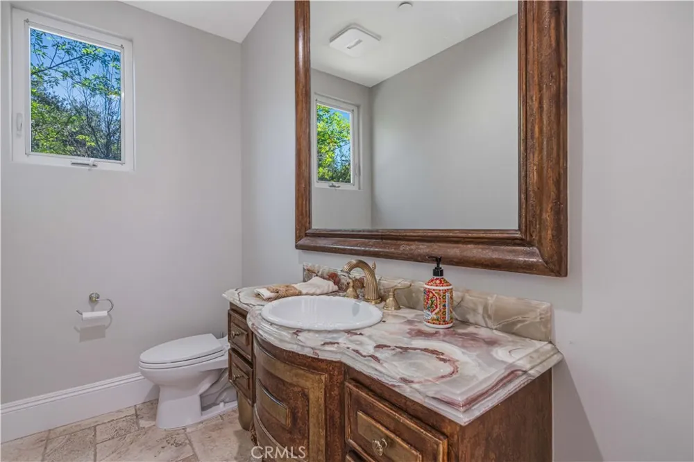 11 Baymare Bell Canyon, CA 91307