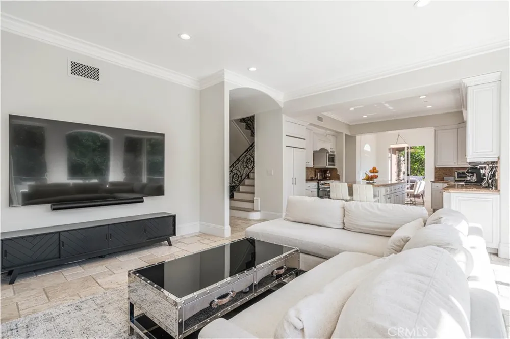 11 Baymare Bell Canyon, CA 91307