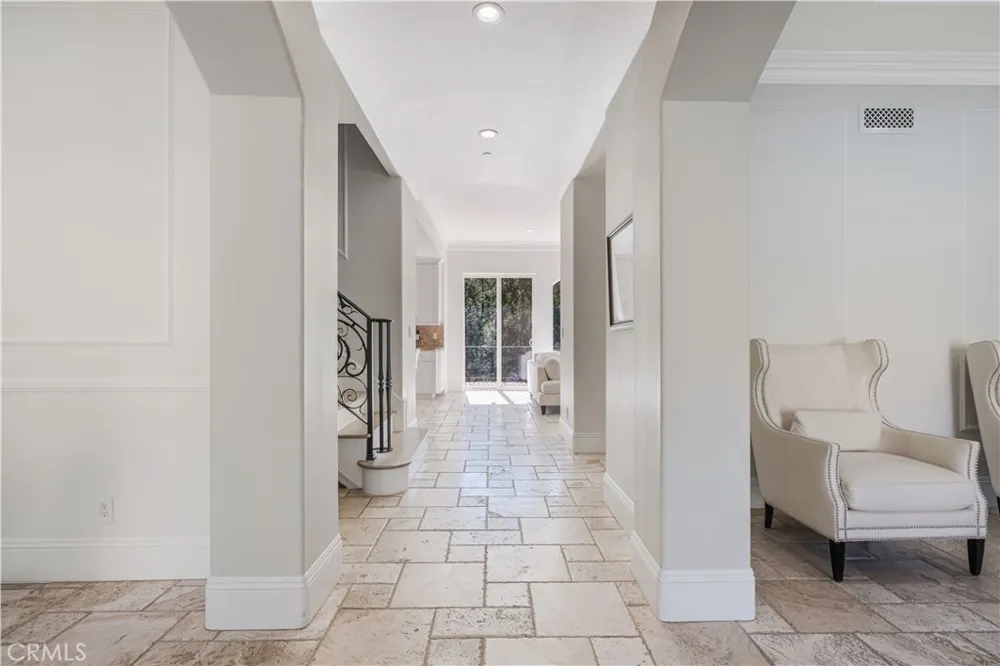 11 Baymare Bell Canyon, CA 91307