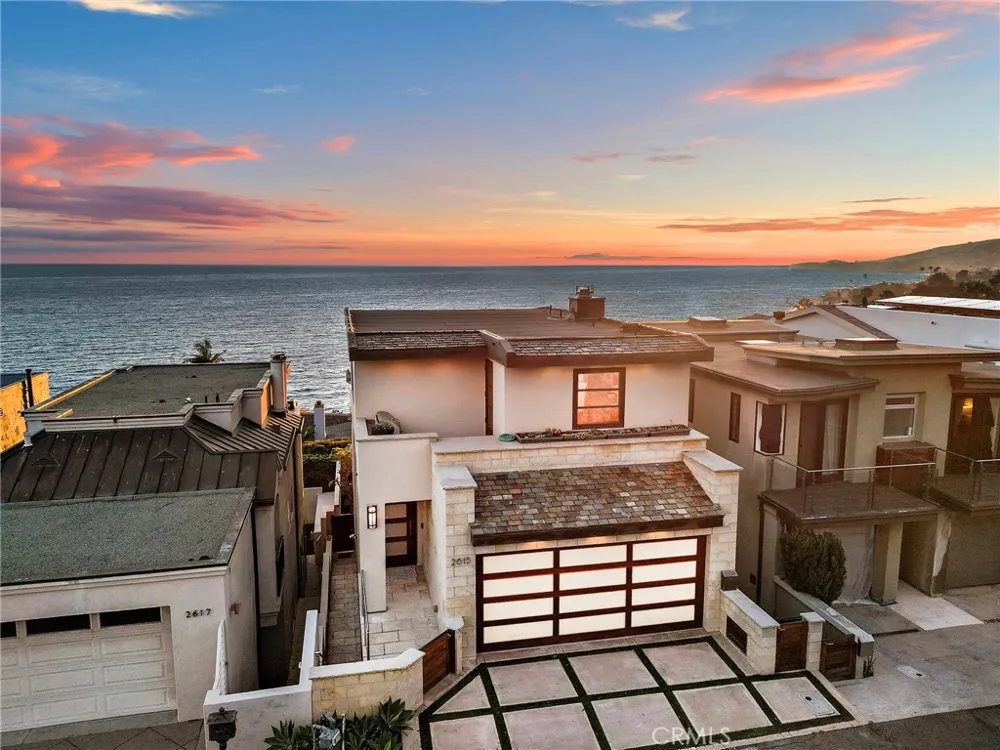 2615 Victoria Laguna Beach, CA 92651