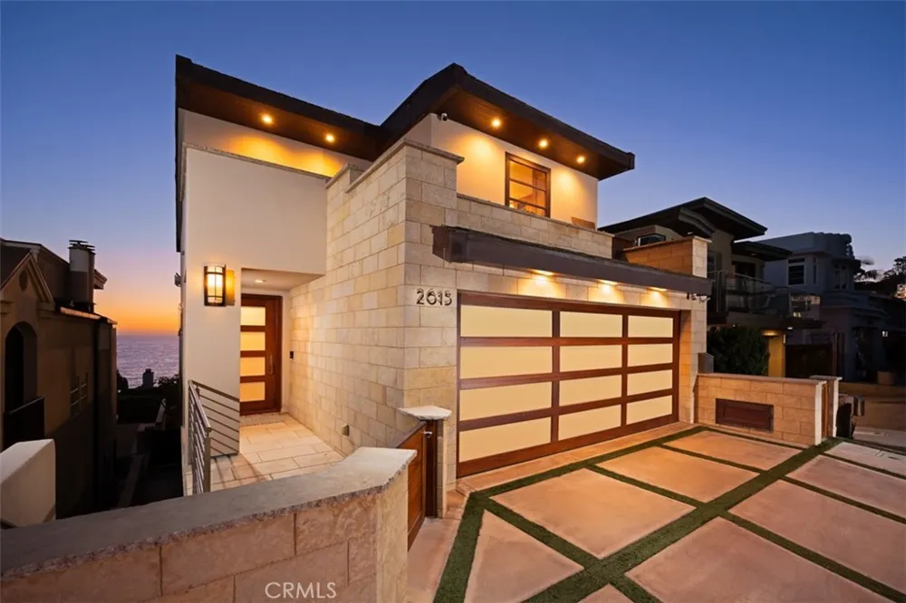 2615 Victoria Laguna Beach, CA 92651
