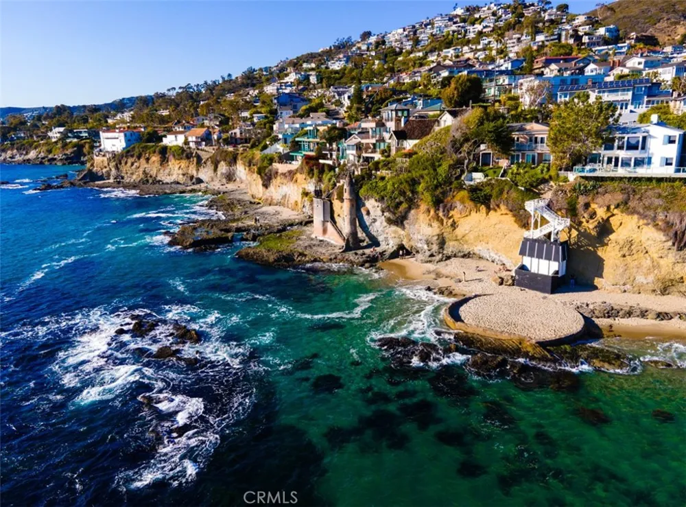2615 Victoria Laguna Beach, CA 92651