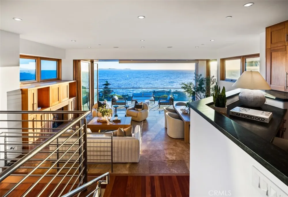 2615 Victoria Laguna Beach, CA 92651
