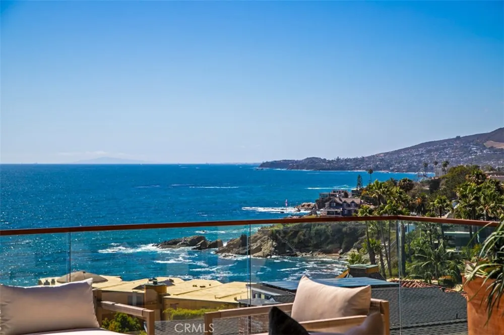 2615 Victoria Laguna Beach, CA 92651
