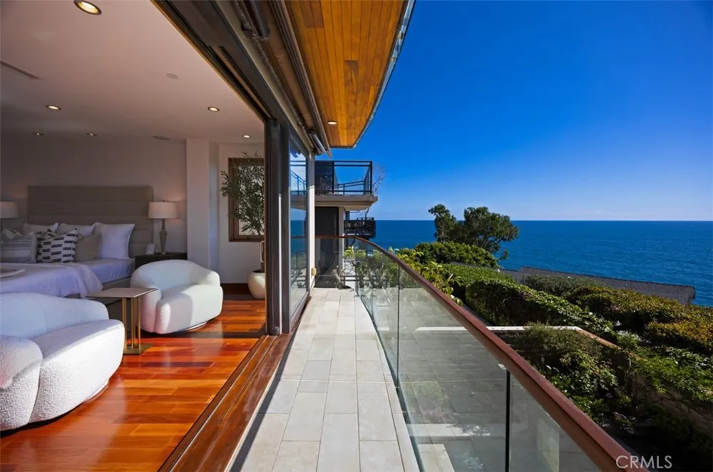 2615 Victoria Laguna Beach, CA 92651