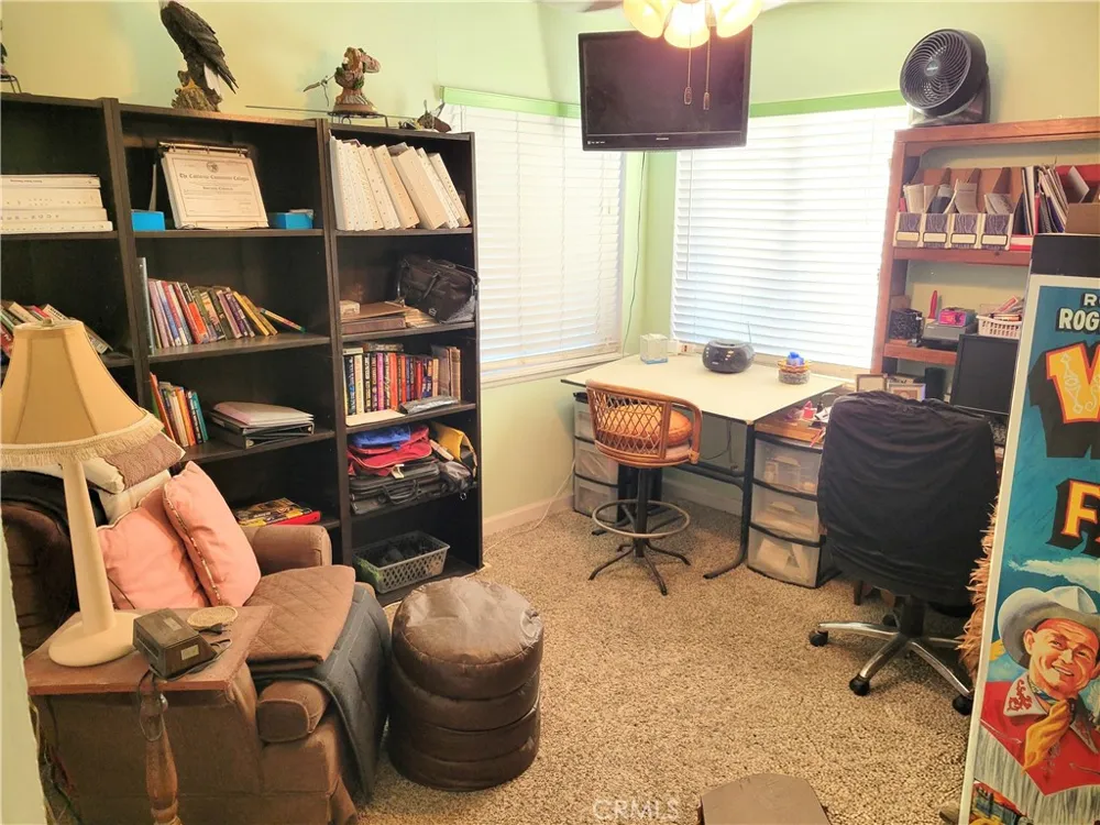 14121 Lakota Apple Valley, CA 92307
