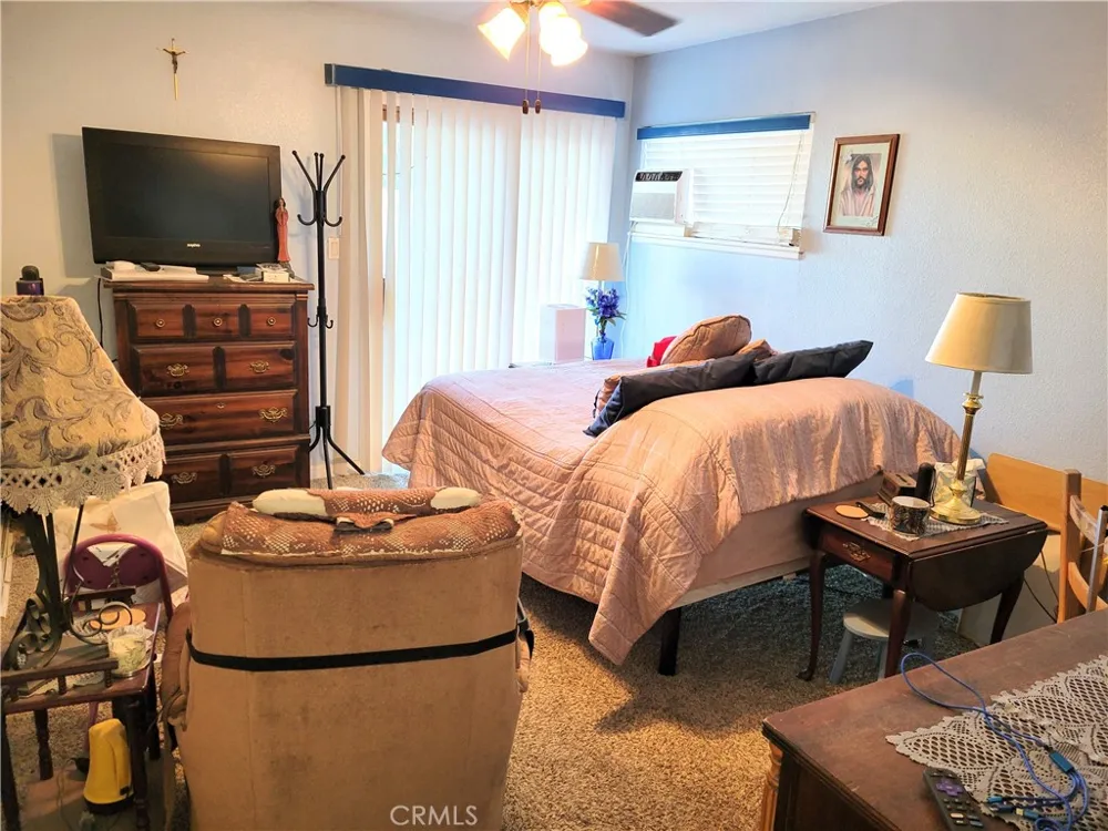 14121 Lakota Apple Valley, CA 92307
