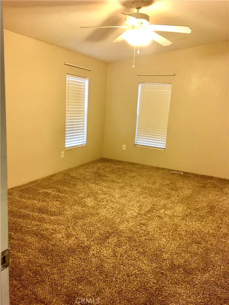 14121 Lakota Apple Valley, CA 92307