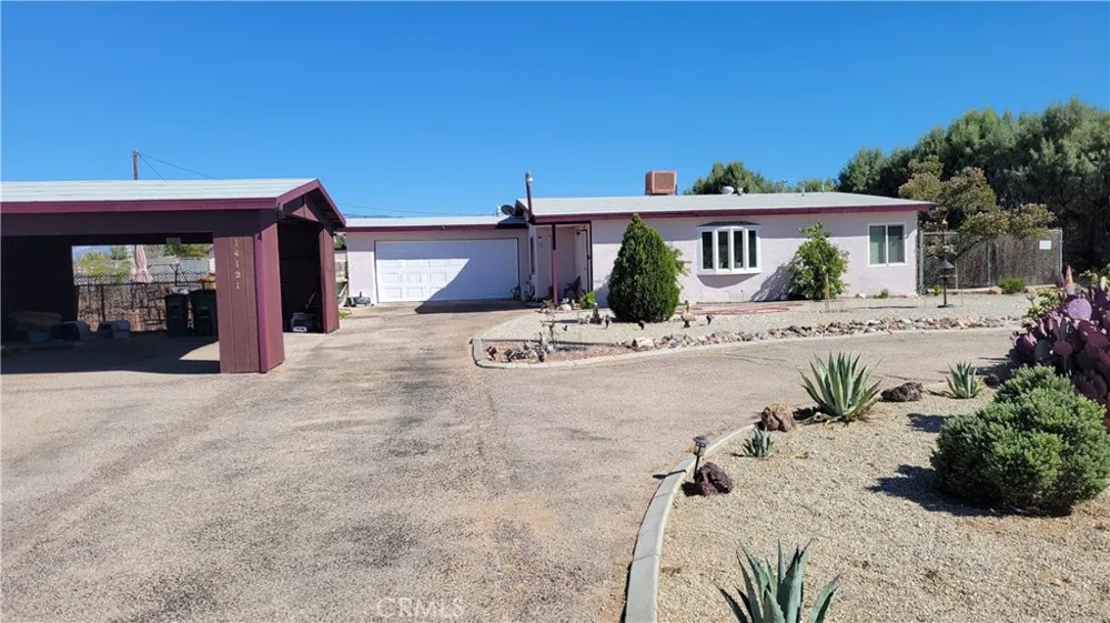 14121 Lakota Apple Valley, CA 92307