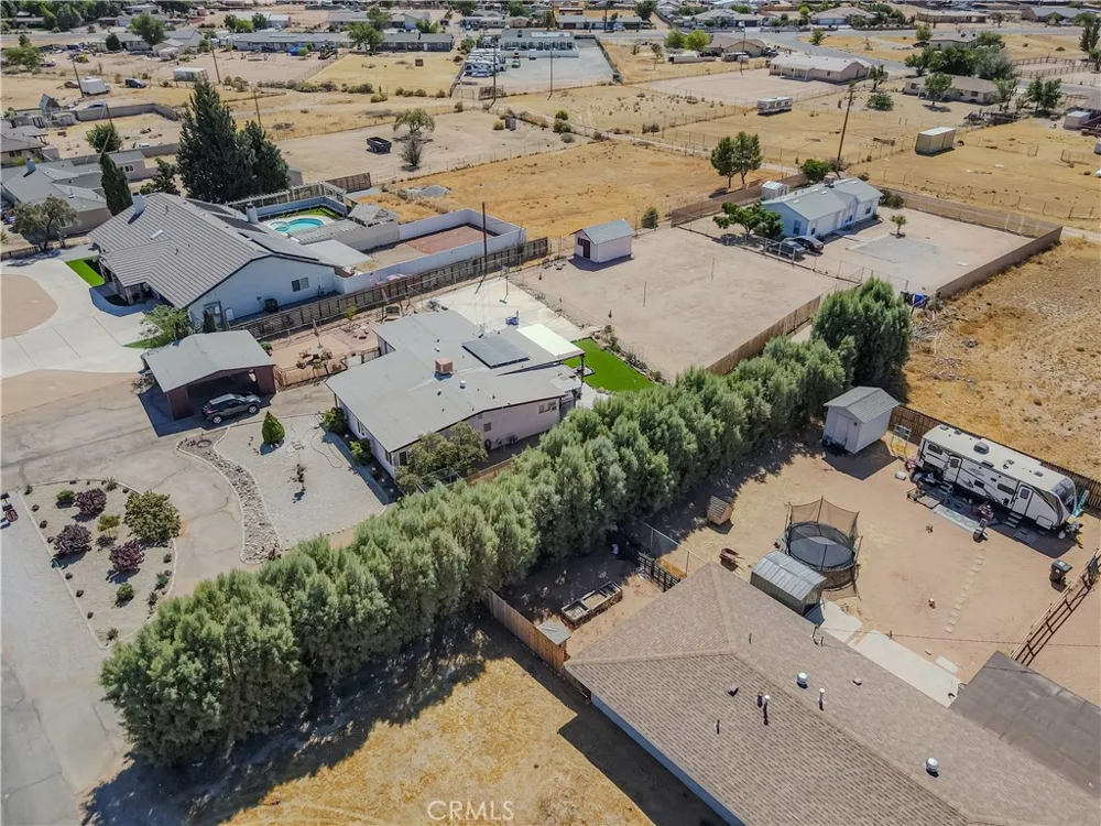 14121 Lakota Apple Valley, CA 92307