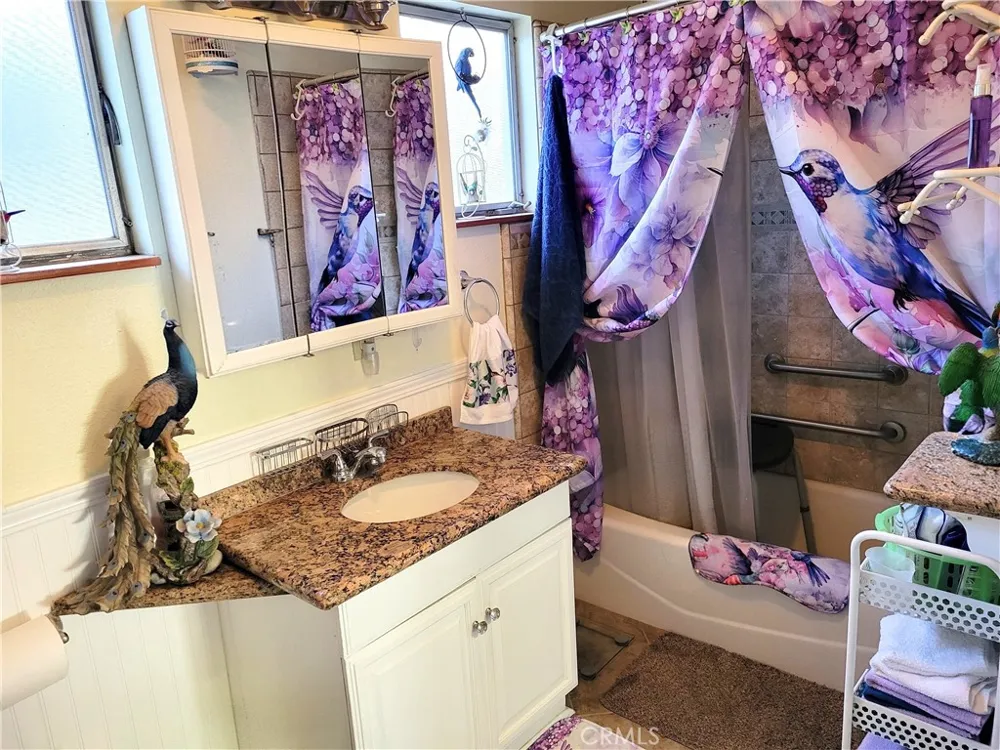 14121 Lakota Apple Valley, CA 92307