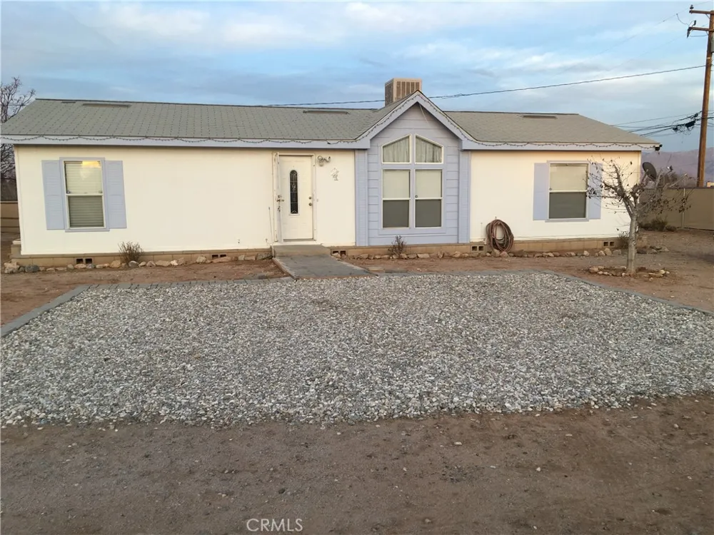 14121 Lakota Apple Valley, CA 92307