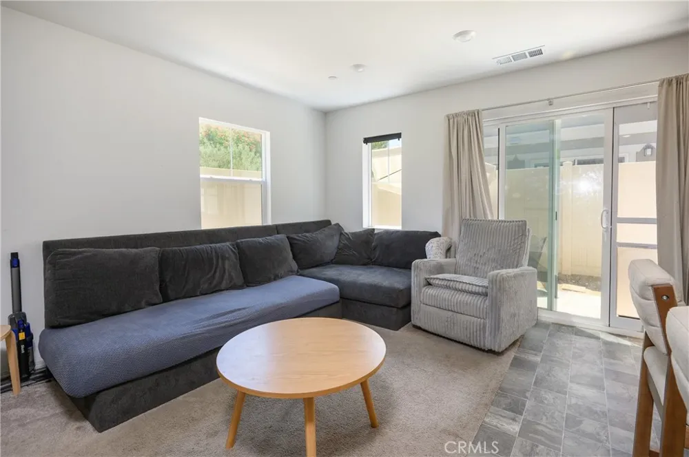 7276 Olive Grove Riverside, CA 92507