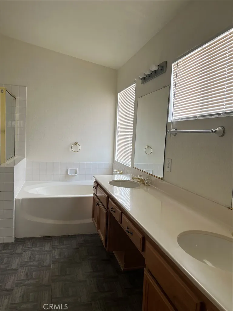 15375 Fremont Drive Adelanto, CA 92301