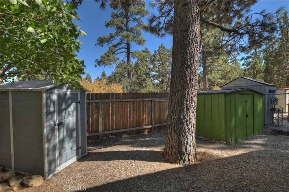 571 Pine Lane Sugarloaf, CA 92386