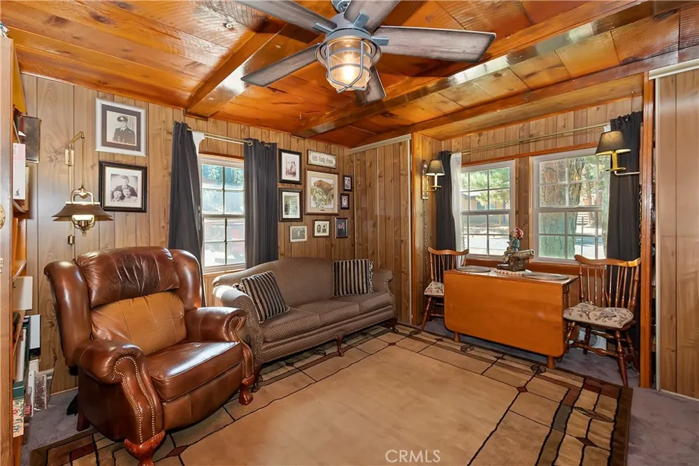 571 Pine Lane Sugarloaf, CA 92386